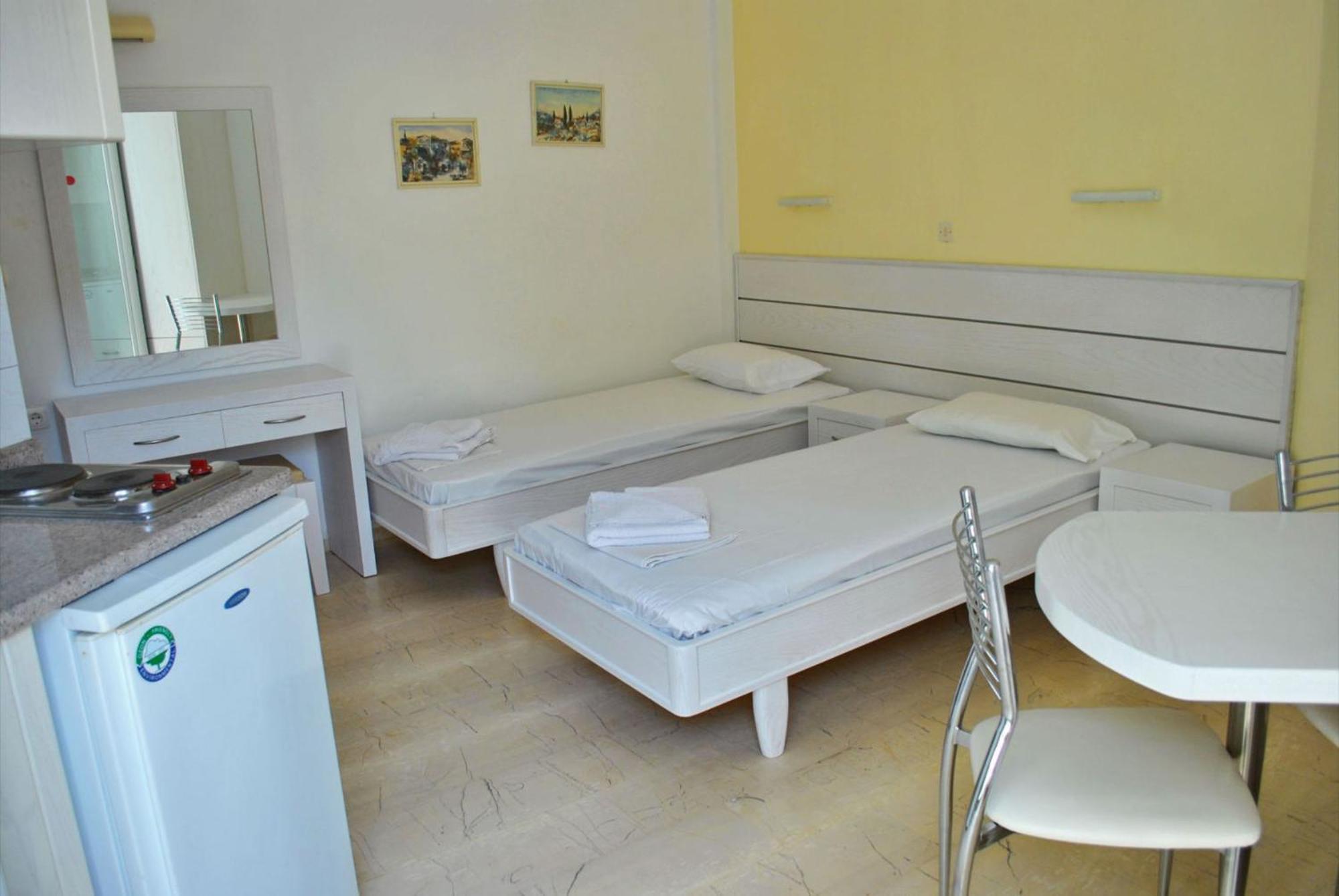 Melissa Apartments, Studios & Suites Malia  Bilik gambar