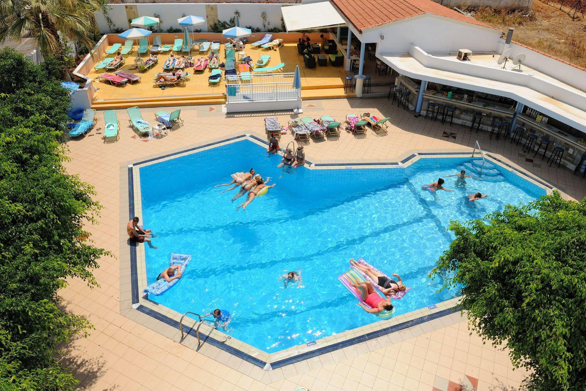 Melissa Apartments, Studios & Suites Malia  Luaran gambar